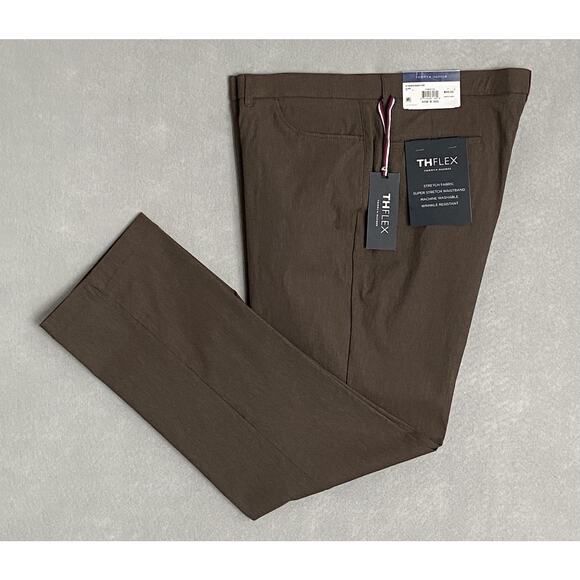 Tommy Hilfiger Men's 40x32 THFlex Dress Pant Finn Stretch Solid Brown NEW
